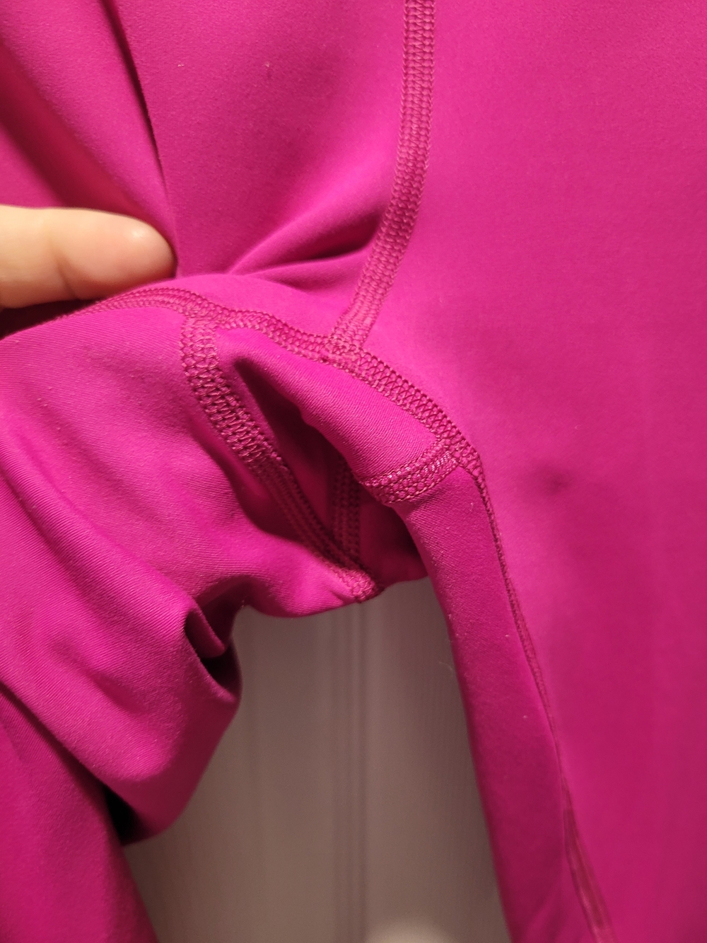 Lululemon Wonder Train High-Rise Women's Raspberry Leggings Size 14 - Picture 4 of 8